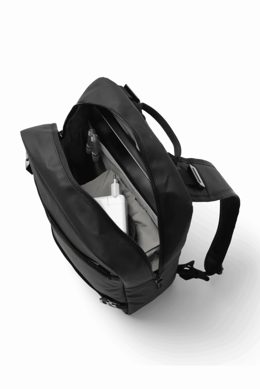 Db Daypack Backpack 17L