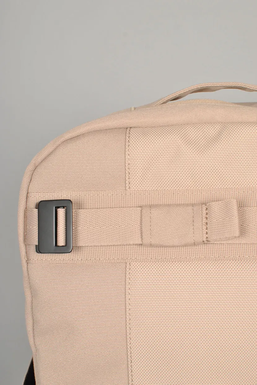 Db Daypack Backpack 20L