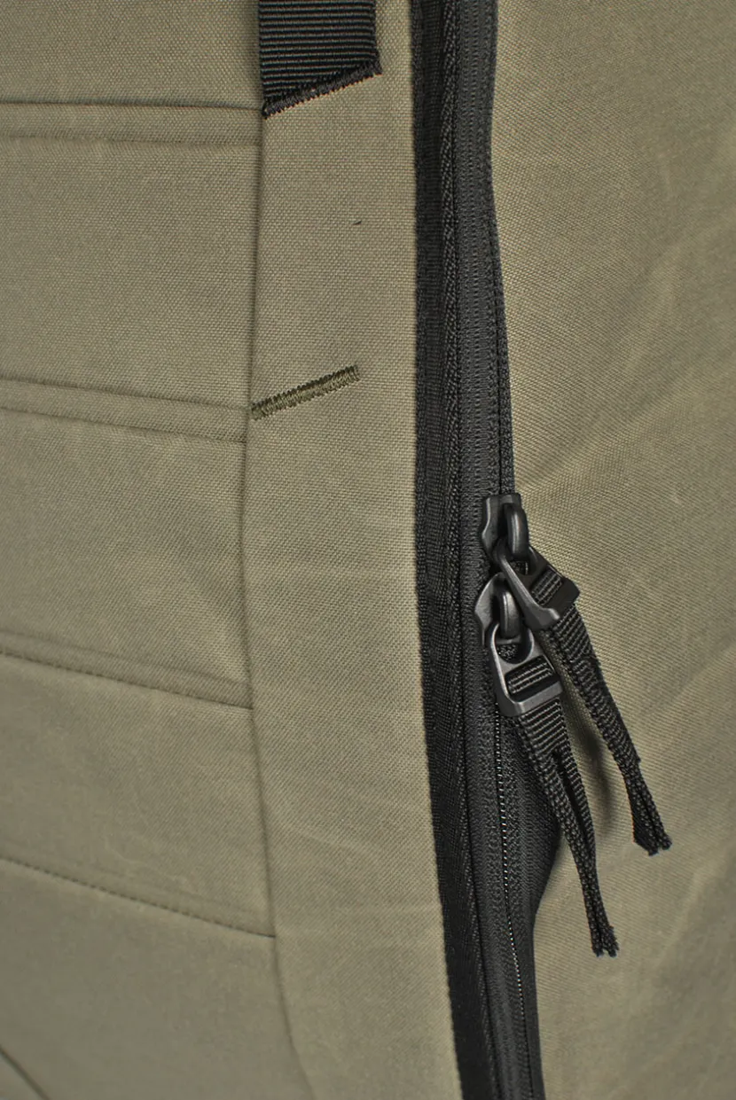 Db Hugger Backpack 30L