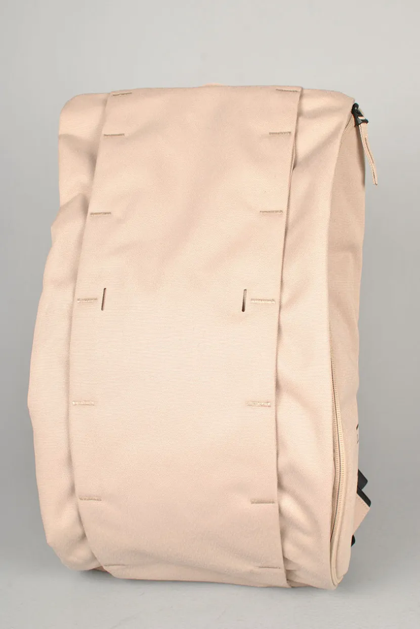 Db Hugger Base Backpack 15L