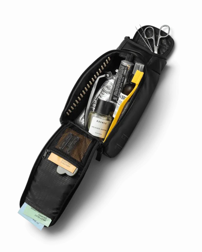 Db Hugger Washbag Toiletbag