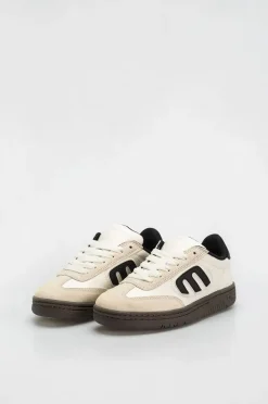 Etnies Locut