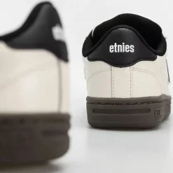 Etnies Locut
