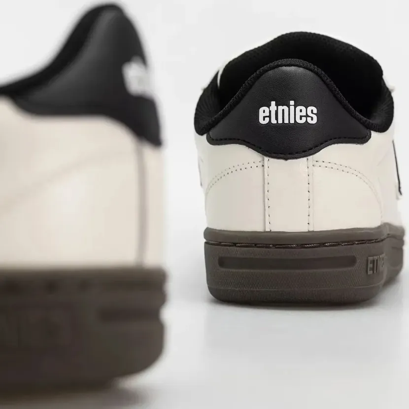 Etnies Locut
