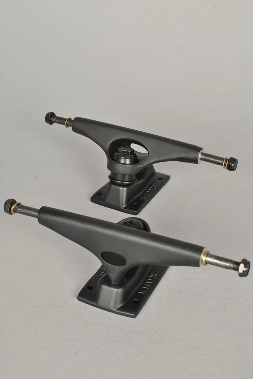 Krux K5 All Black Trucks