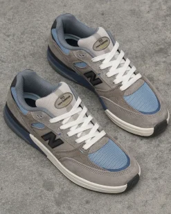 New Balance Un933Asb