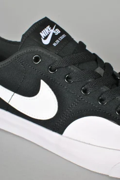 Nike SB Blazer Court