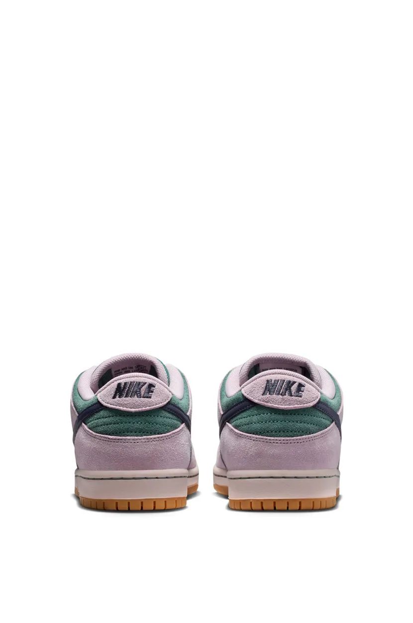 Nike SB Dunk Low Pro