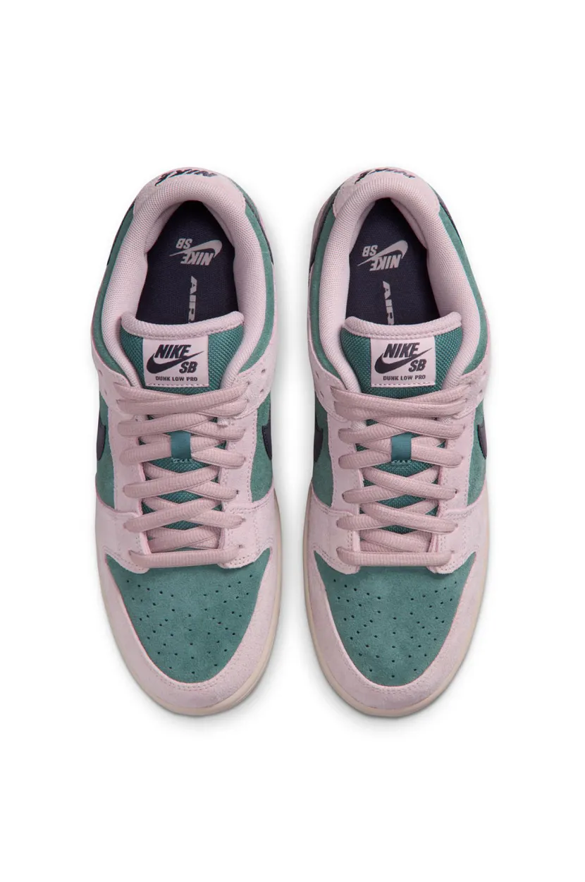 Nike SB Dunk Low Pro