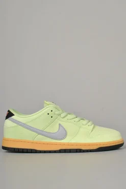 Nike SB Dunk Low Pro Prm