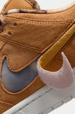 Nike SB Dunk Low Pro Qs
