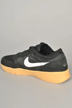 Nike SB Ps8