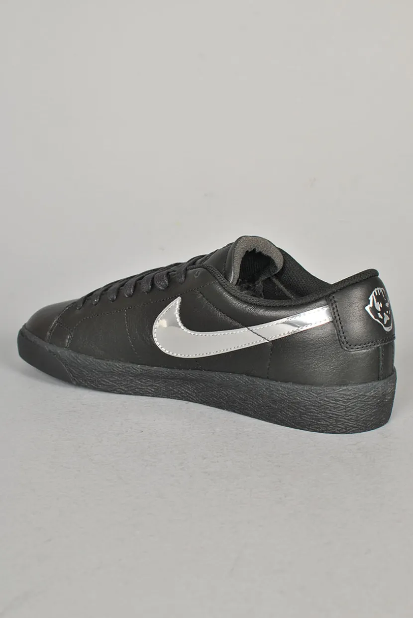 Nike SB Zoom Blazer Low QS x Dancer