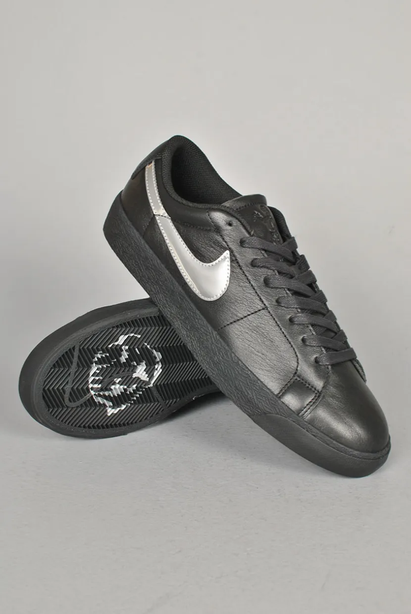Nike SB Zoom Blazer Low QS x Dancer