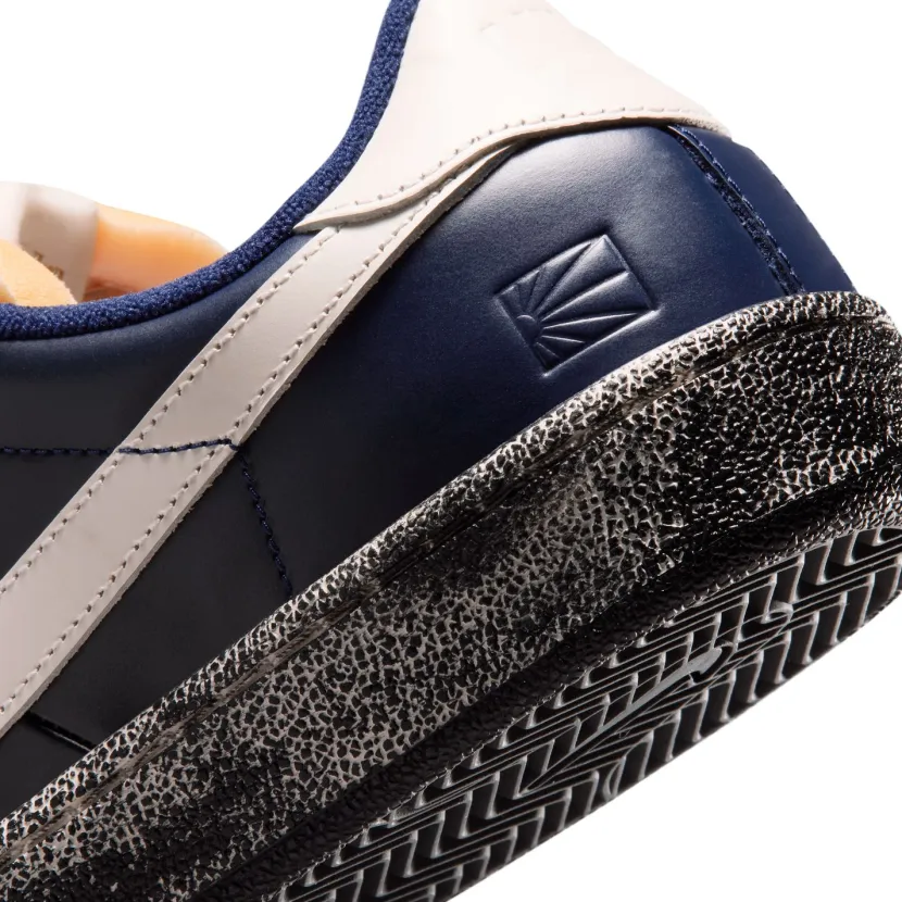 Nike SB Zoom Tennis Classic x Rassvet