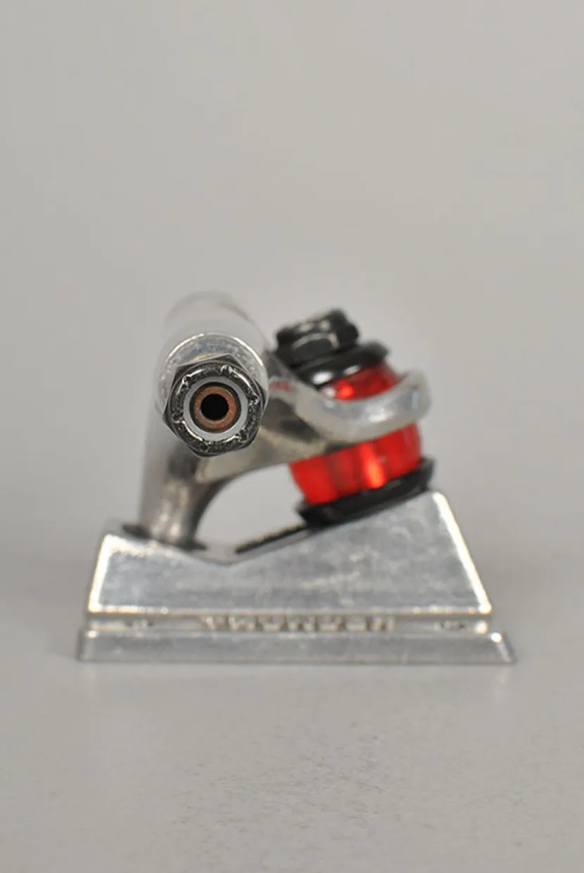 Thunder Team Hollows Polished Trucks