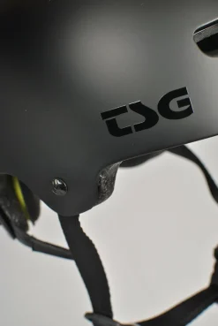TSG Evolution Skatehjelm