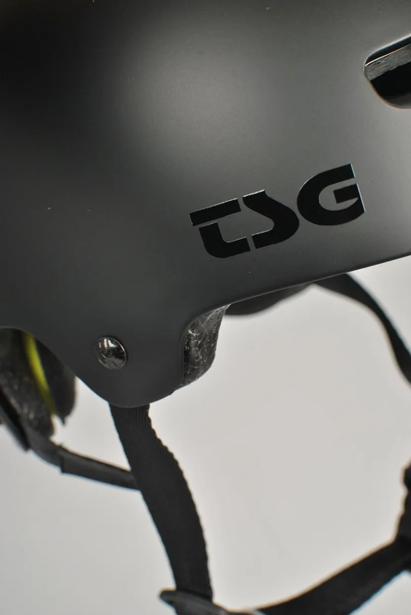 TSG Evolution Skatehjelm